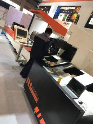 máy cắt ống laser sợi quang